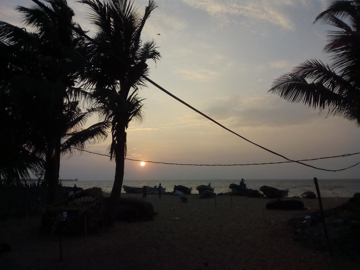 Grace Homestay Negombo Exterior photo